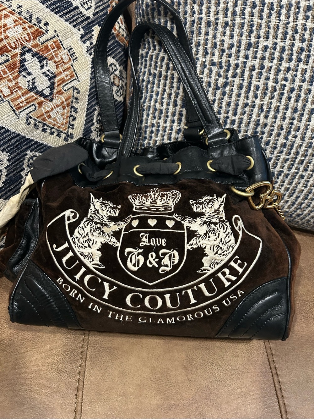 Juicy Couture Y2K Brown Velvet Shoulder Bag with Gold Heart Charm - Picture 6 of 12